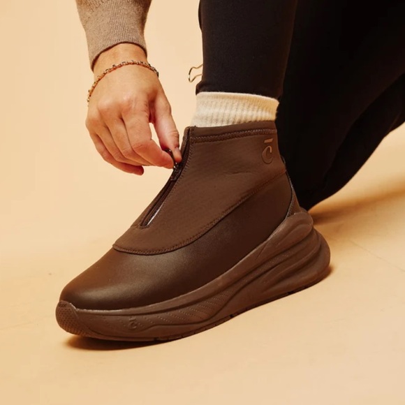 Clove Espresso Brown Limited Edition Superboot Rainboot Sneaker 6.5 - Picture 1 of 9